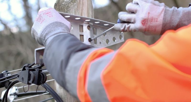 2-2-D_ploiement_sur_poteau_3_bois_Deploiement_poteau3_1