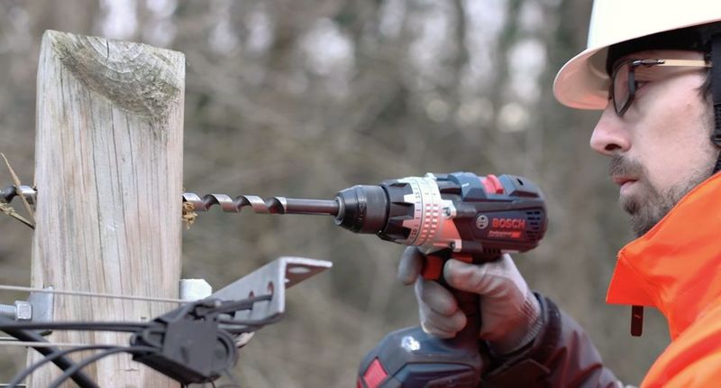 2-3-D_ploiement_sur_poteau_3_bois_Deploiement_poteau3_2