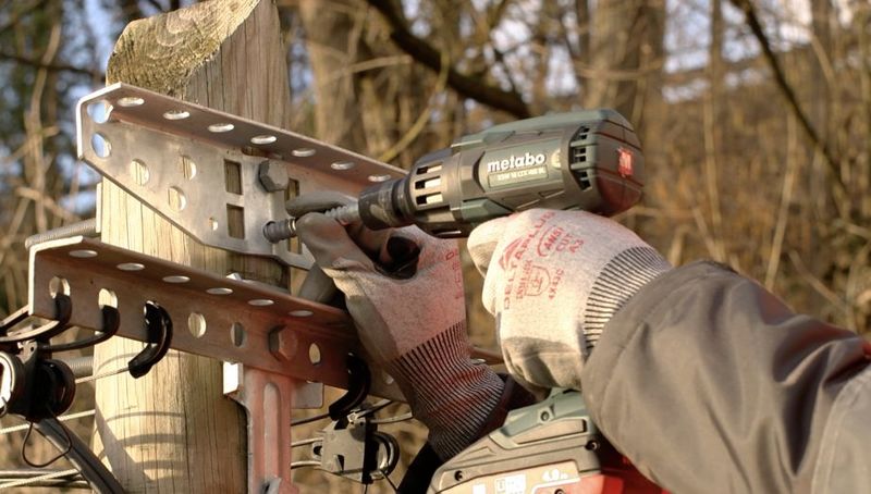 3-2-D_ploiement_sur_poteau_3_bois_Deploiement_poteau3_7